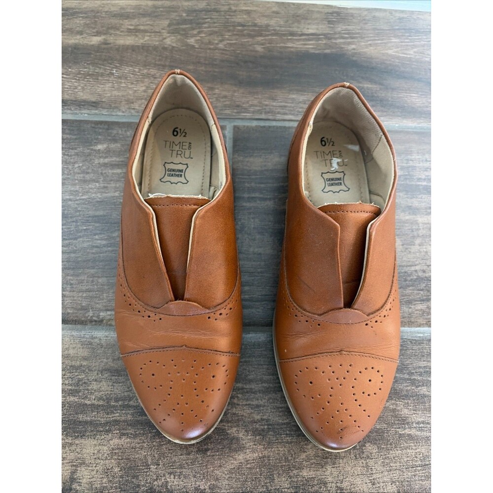 Time and Tru Shoes Genuine Leather Size 6 1/2